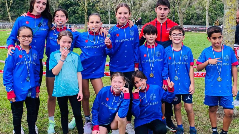 Atletismo Eskolakoak Orioko Krossean egon dira asteburuan