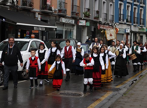 Atzo agurtu dituzte jaiak As Burgas Galiziako Etxekoek