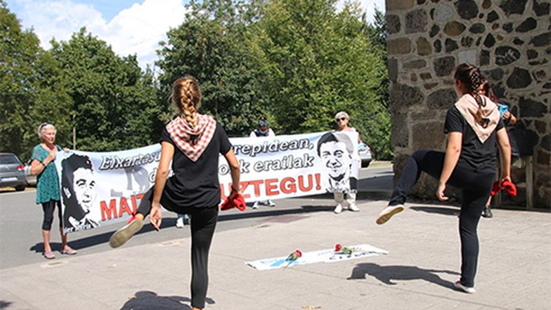 Atzo Arraten egin zen bezala, Iñaki Saez eta Asier Heriz gogoratzeko ekitaldiak egingo dira Soraluzen