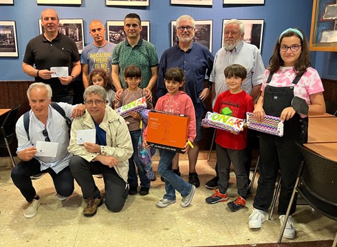 Atzo banatu zituzten Argazkilaritza Maiatzean-eko argazki rallyaren sariak