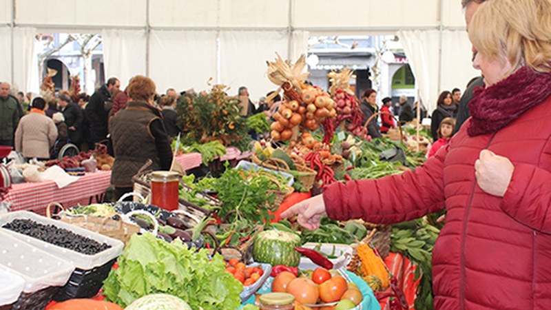 Atzo ospatu genuen San Andres eguneko argazki bilduma gure mediatekan ikusgai ipini dugu