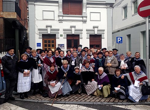 Santaeske-kalejiretan egindako argazki eta bideoak gure MEDIATEKAN ikusgai ipini ditugu