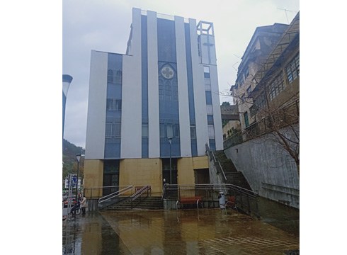 Atzotik zabalik dago eskualde osorako zerbitzua emango duen aterpetxea Karmeldarren elizan