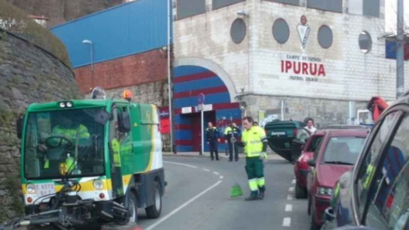 Automobil bat irauli da Ipuruan