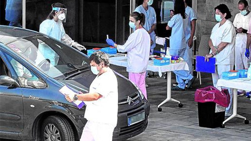 Autotik irten gabeko txertaketa 100 urtetik gorakoei