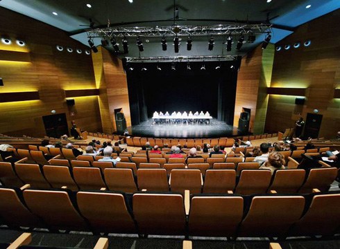 Auzo-bilera izango da gaur Coliseon erdialdeko bizilagunentzat