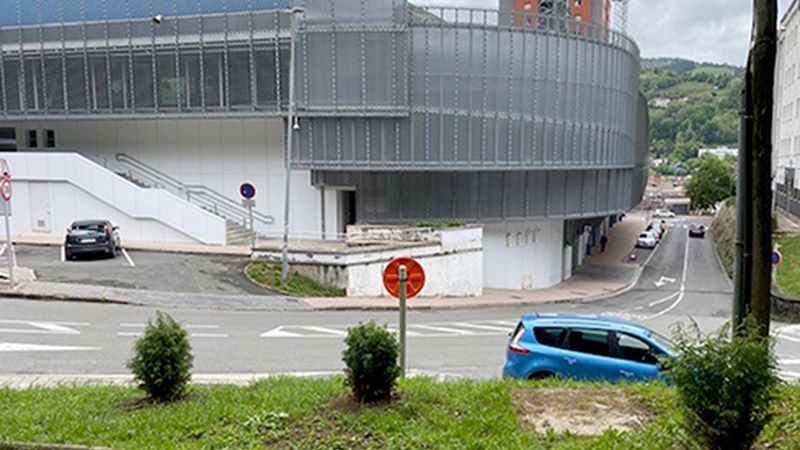 Auzoen izena duten arbolak landatu ditu Udalak, hiriaren sorreraren 675. urteurrenean