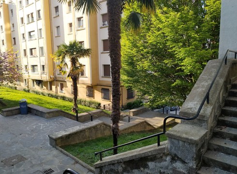 Auzoko abesbatzan parte partzeko deialdia egin dute Ipurua Merkatu Plazatik