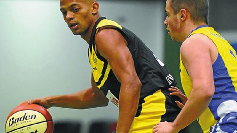 Avia Eibar Saskibaloiak kiroldegian jokatuko du berriro