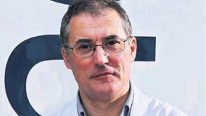 Azaleko minbiziaz jardungo du gaur Jose Zubizarreta dermatologoak