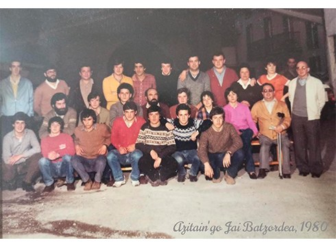 Azitaingo bizilagunak omentzeko eta auzoari bizitza emateko ekintzak egingo dituzte hilaren 21ean