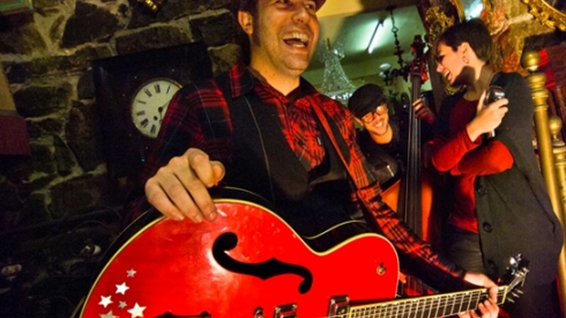 Azkaiter Pelox gaur gauean zuzenean izango da Karrikan