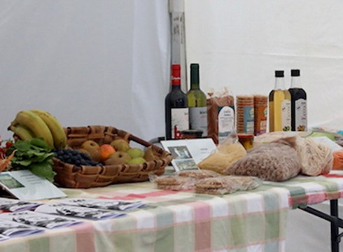 Azoka ekologikoa eta gutizia ekologikoen ibilbidea antolatu dituzte zapatu goizerako