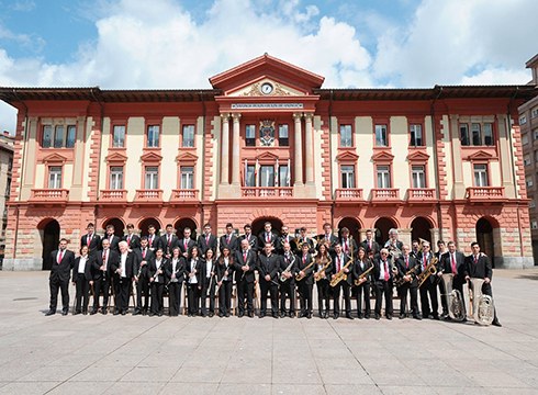 Musika Bandak bihar Urkizun eman behar zuen kontzertua Coliseoan izango da