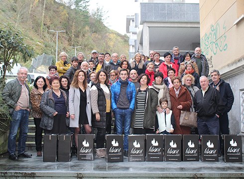 Banatu dituzte Eibarko Dendari Elkartearen 60 Gabonetako otarrak