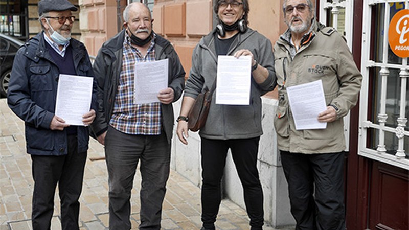 Banketxeei buruzko mozioa erregistratu dute pentsiodunek Pegoran