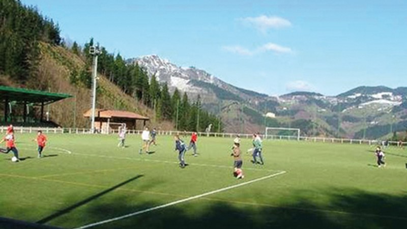 Bar Txokok JMR Tankemans-i 7-2 irabazitako partiduak asko argitu du foball-zaletuaren ligako sailkapena