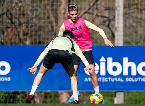 Barixaku gauean Villarreal B Ipuruan hartzeko lan-saioekin hasi da Eibar KE