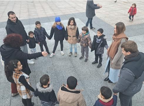 Barixakuak Jolasian ekimena herriko auzoetara itzuli da