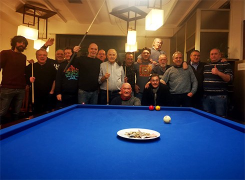 Barixakuan banatu zizkieten sariak Eibarko Artisten Kasinoko jokoetako txapeldunei