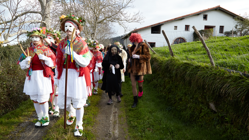 Zapatuan egingo dira koko-dantzak
