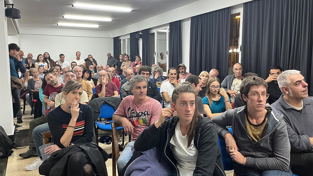 Basalgo parke eolikoaren proiektuak kezka piztu du Debabarrenean