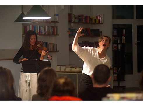 ‘Basatiaren mintzoa’ helduentzako ipuin musikatuak bihar liburutegian