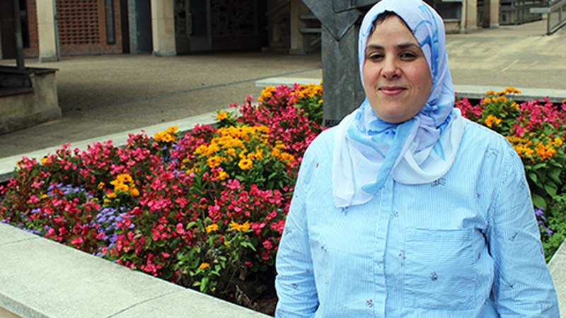 Baserritar jantzia duen tangertarra