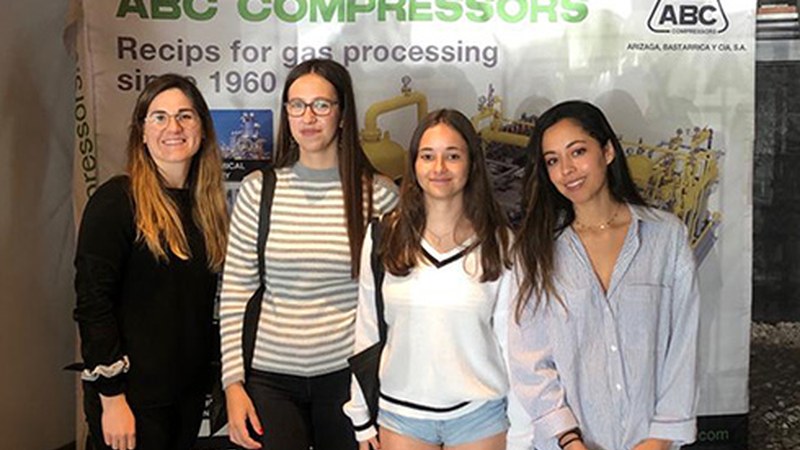 Batxilergoko ikasleek eskualdeko enpresak bisitatu dituzte, lanpostu teknikoen errealitatea bertatik bertara ezagutzeko