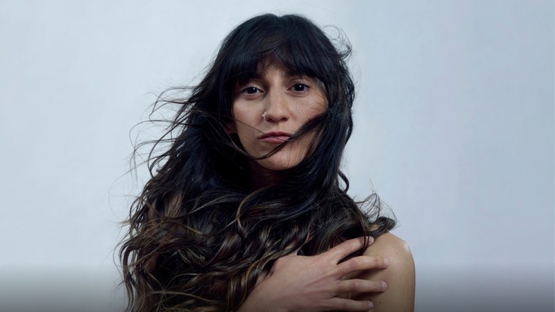 Bea Asurmendik bere lehen diskoa aurkeztuko du zapatuan Coliseo Antzokian