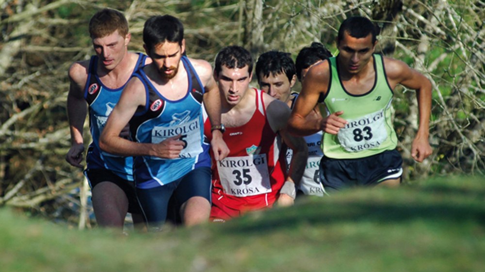 Bederatzi lasterketa izango dira jokoan etzi Arrateko Bolunburu Oroigarrian