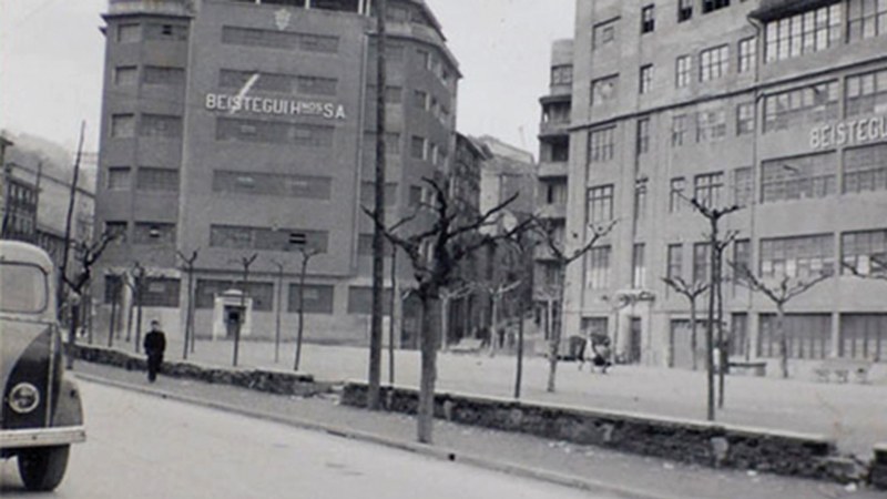 Beistegui Hermanos eraikinari eta bere arkitektoari aitorpena egiteko plaka jarriko dute astelehenean
