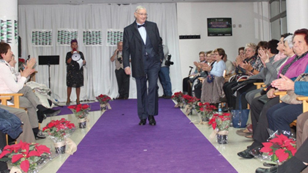 Belaunaldien arteko moda desfilea egingo dute bihar arratsaldean Untzagan