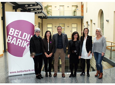 Beldur Barik Topaketaren aurkezpena egin da gaur