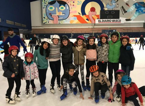 Berbalagunak patinatzen ibili dira Txuri Urdinen