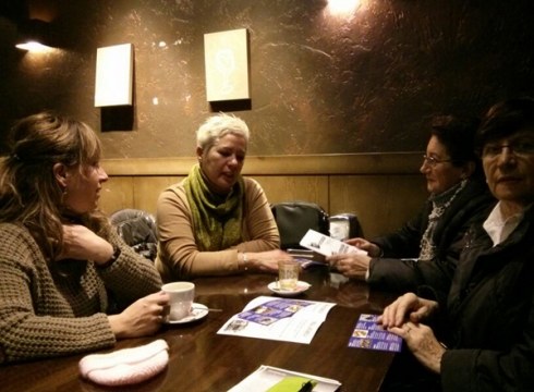 Berbetan-erako izen-ematea zabalik