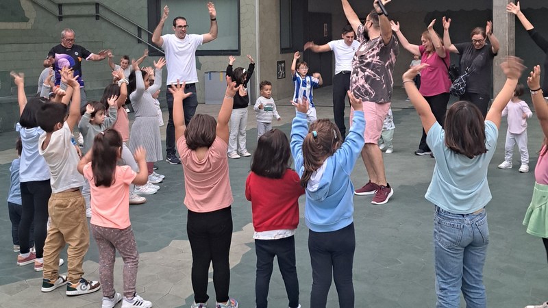 Berbetan Jaia ospatu zen atzo Errebalen jai-giro paregabean