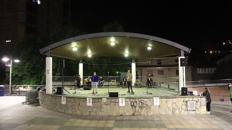 Bertso saio musikatua