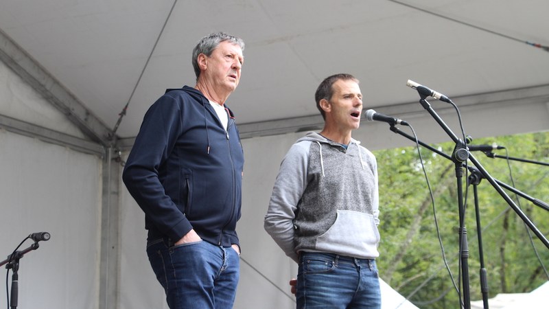 Bertso saioa eta dantza soltea Arrate Egunean