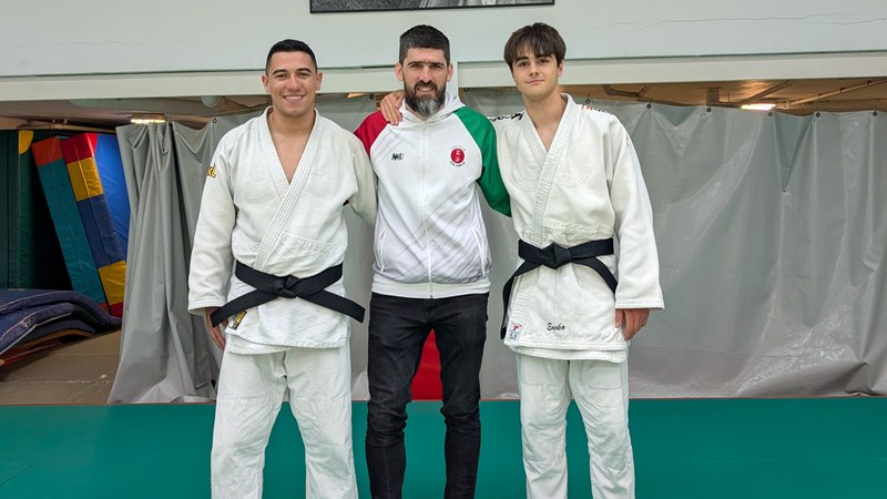 Beste bi gerriko beltz Kalamua Judo Klubean