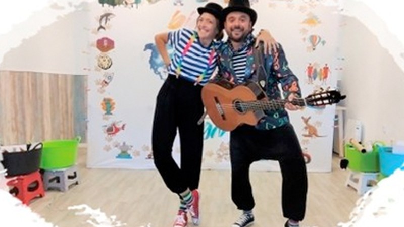 "Bidaia liluragarria", ipuinak eta kantuak uztartzen dituen ikuskizuna zapatuan Portalean