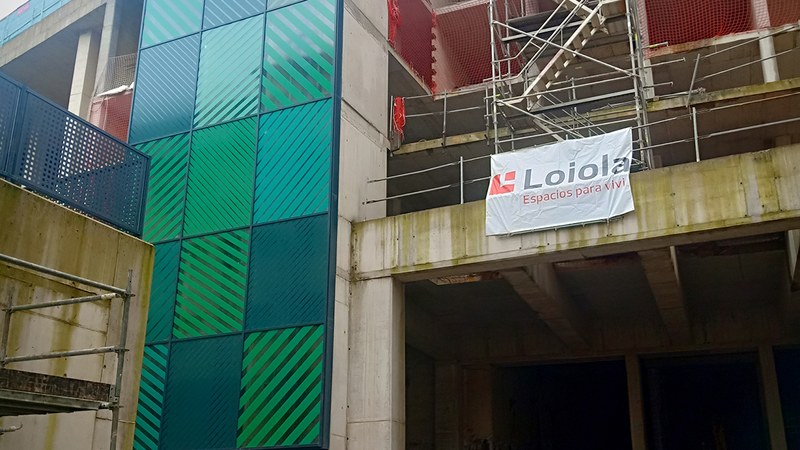 Bidebarrietatik Errekatxuko etxe berrietara doan igogailu publikoa martxan ipini dute