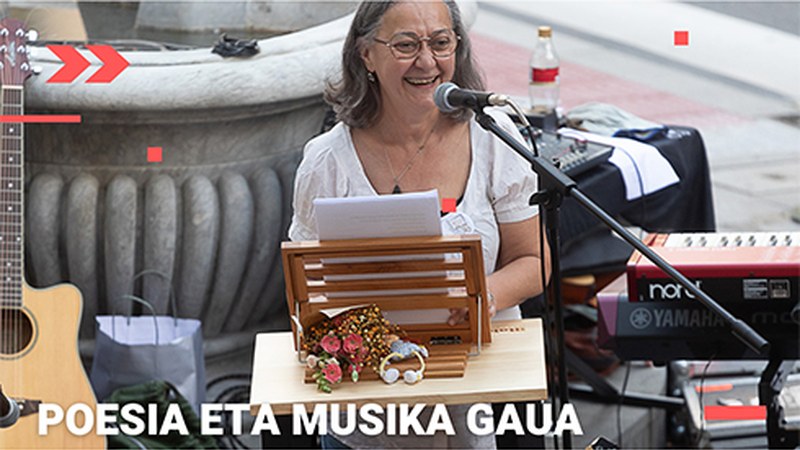 | Poesia eta musikarekin girotutako arratsaldea Ibarkurutzen
