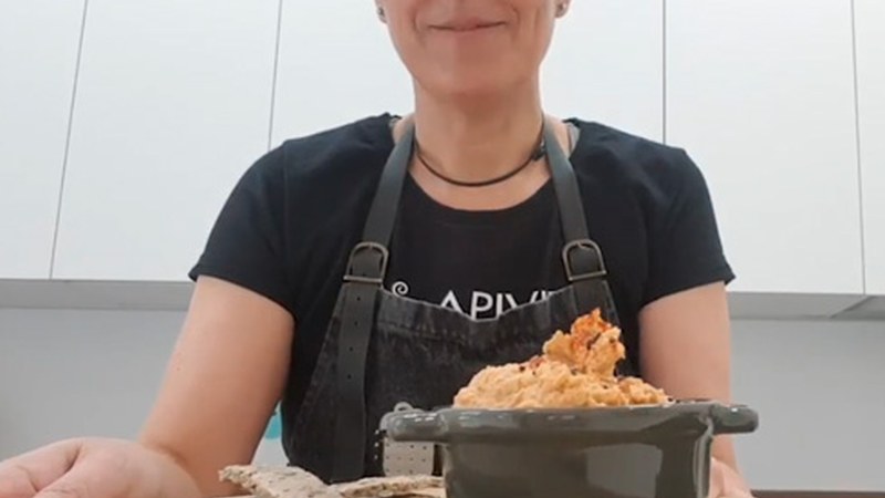 [BIDEOA] 8. errezeta: BISKOTEAK HUMMUSarekin