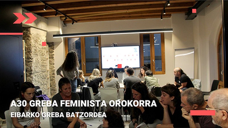 | Azaroaren 30eko greba feminista batzordeak atzo egin zuen lehen asanblada mistoa