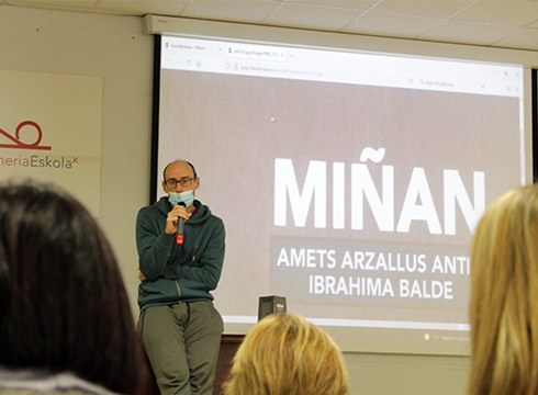 [BIDEOA] Miñan, zeharkatzen gaituen istorioa