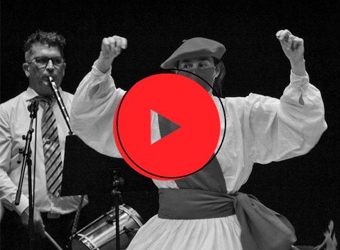 [BIDEOA] Soka dantza Coliseoan egin behar izan dute, baina ohiko emozioarekin