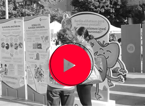 [BIDEOA] Zapatuan egin zen VI. Kontsumo Arduratsuaren Azoka arrakastatsua izan zen