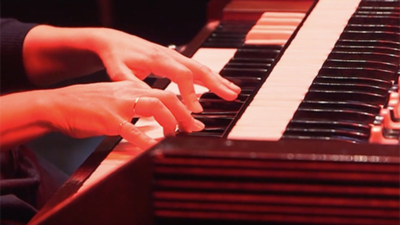 [BIDEOAK] Coliseoak Hammond eta Helmholtz kontzertu ikusgarria jaso zuen martitzenean