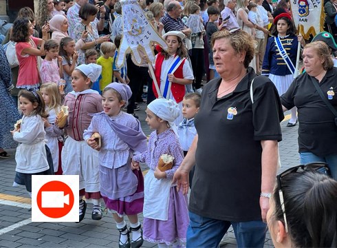 [BIDEOAK] Umeen danborrada hiru bideotan jaso dugu